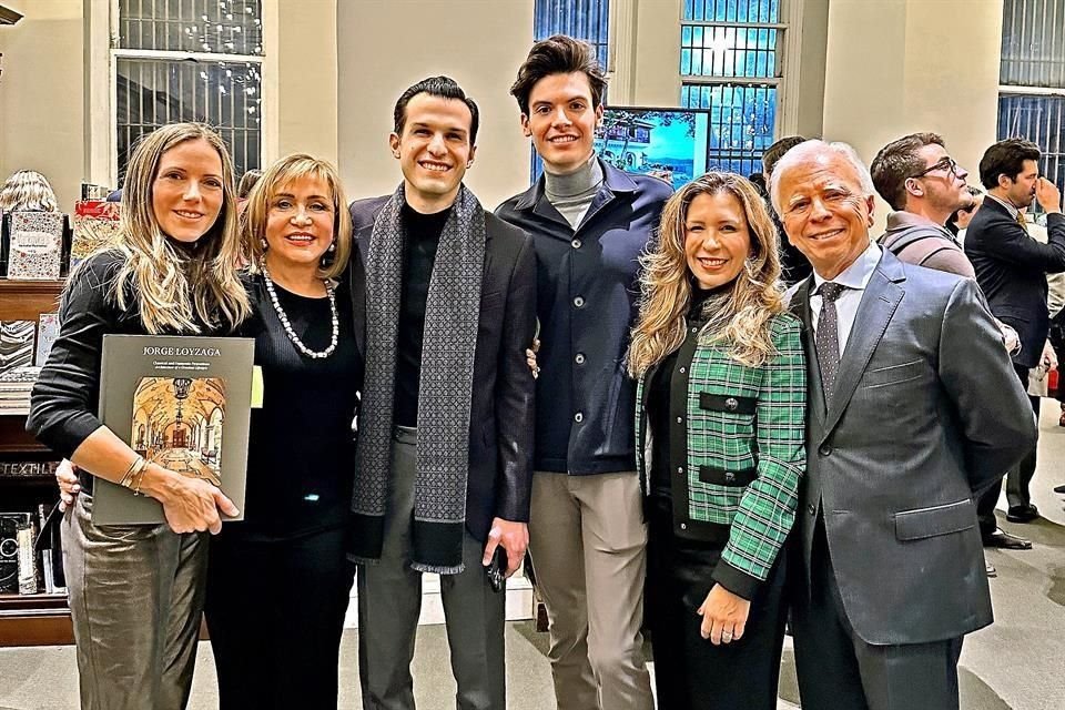 Mónica Zambrano de De la Garza, María Clariond de De la Garza, Bernardo Jaime, Marcelo Velasco, María de la Garza de Quintanilla y Óscar de la Garza