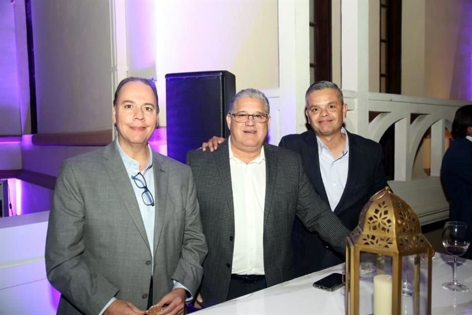 Jorge Castro, Ricardo Sáenz y Gilberto Garza