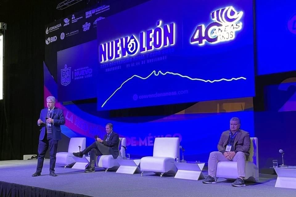 El director participó en el foro 'Reúso: retos y oportunidades', de la convención Aneas.