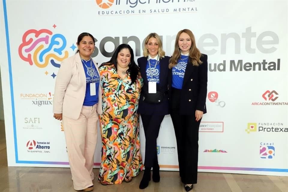 Aurora Requenes, Mónica Solórzano, Alejandra Treviño y Norma Armenta