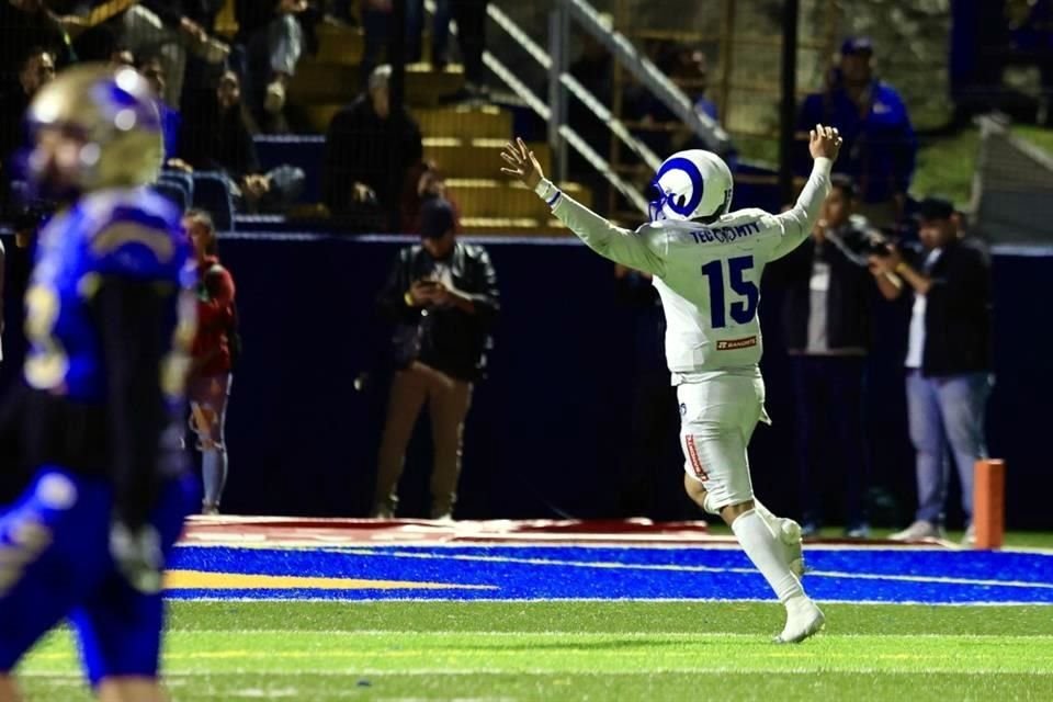 Los Borregos del Tec de Monterrey doblegaron a los Auténticos para lograr el bicampeonato de la ONEFA.