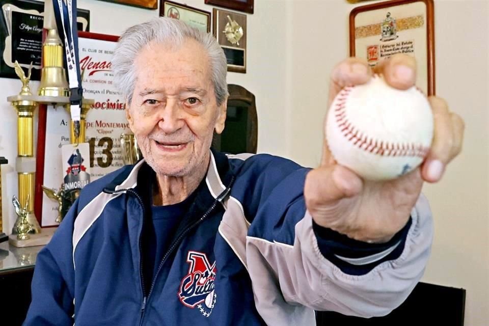 Felipe 'Clipper' Montemayor, legendario ex pelotero de los Sultanes de Monterrey.