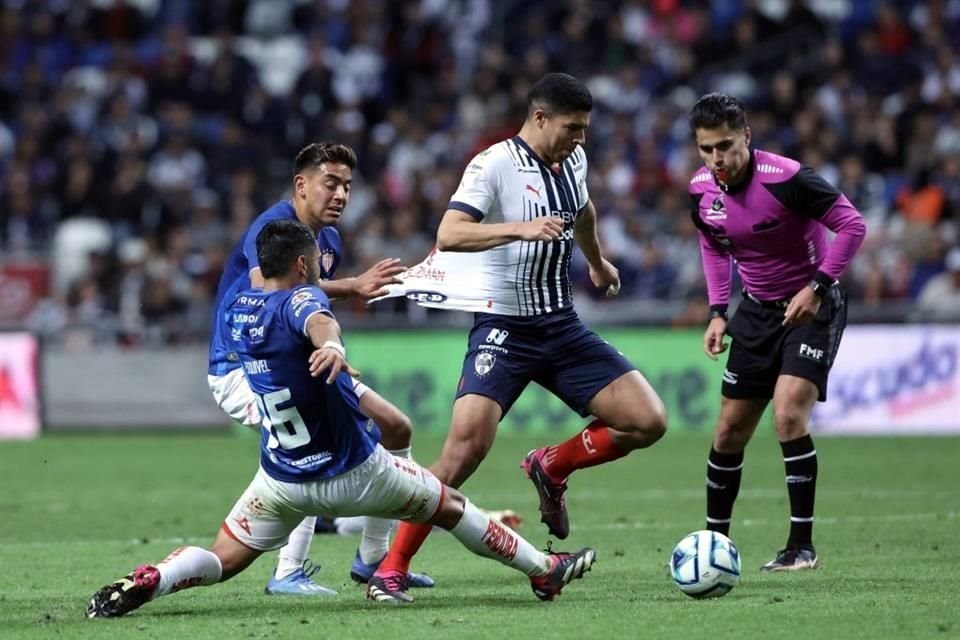 Rayados sólo tendría la baja de Sergio Canales para el inicio de la serie.