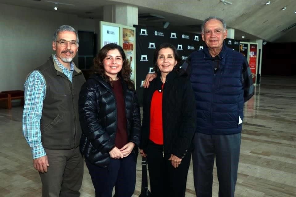 Pablo Cantú,  Myrna Cantú, Dora Mirna Solís y Servando Cantú