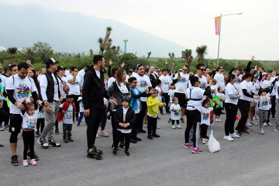 Con gran éxito, el Colegio Cambridge realiza la tradicional carrera Color Run 2023 en el Campus Dominio, Cumbres, el domingo 26 de noviembre.