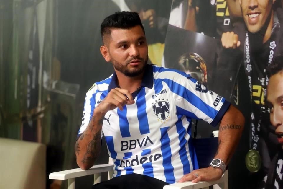 Jesús Corona no está considerado de inicio por decisión técnica.