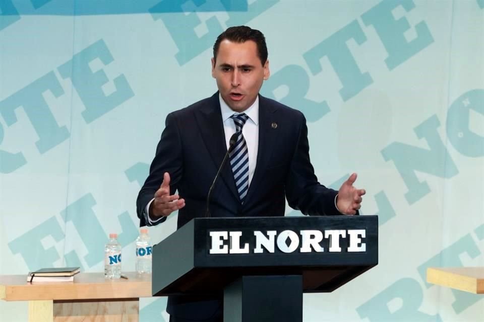 El precandidato por el PAN a la Alcaldía de San Pedro, Luis Susarrey.