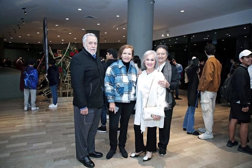 Alberto Milmo, Liz Garza de Milmo, Catalina Sada de García y Eduardo García Alanís