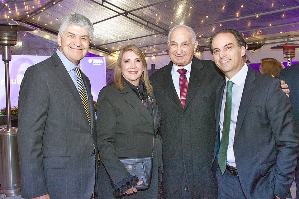 Dr. Juan Galindo, Irma Sandra García, Jose Maiz y Alejandro Canavati.