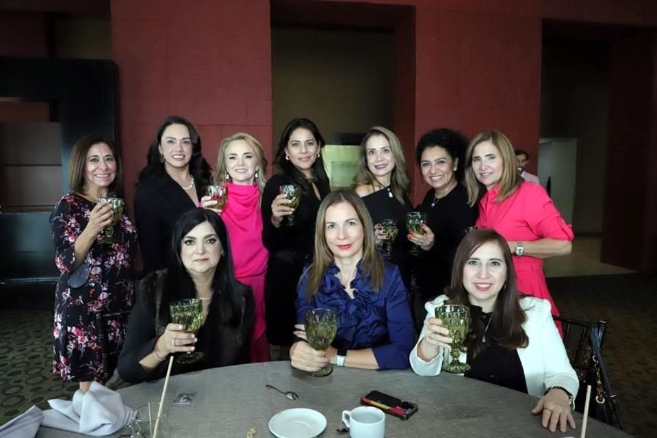 Diana Rodríguez, Liliana Flores, Idalia Garza de Elizondo, Ileana de la Vega, Mirtha Perales, Claudia García, Maribel Elizondo, Thelma González, Mayela Treviño y Ludivina Castillo