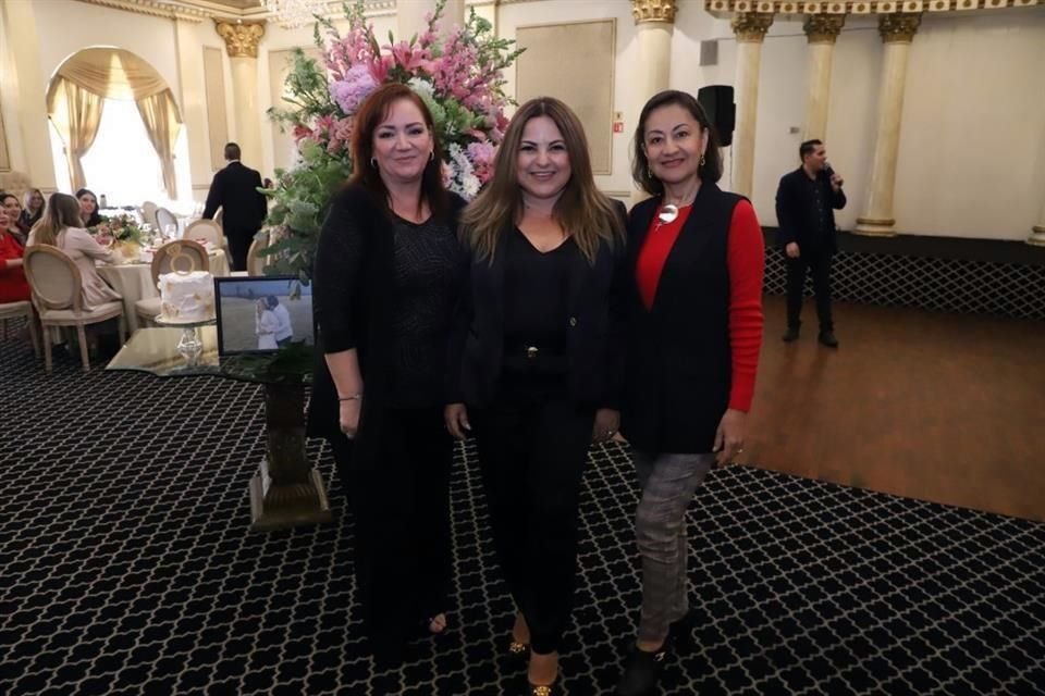 Laura Cantú, Gricelda Segovia y Esther Ramírez