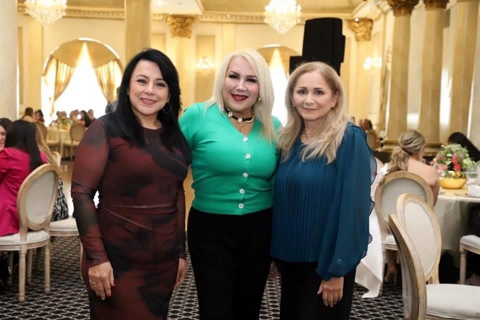 Vicky Martínez, Diana García y Norma Pérez