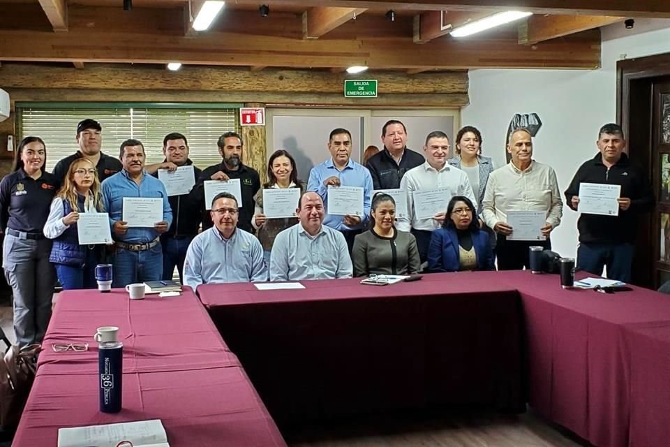 La Conanp presentó ayer los avances en la reforestación en la Sierra de Santiago.