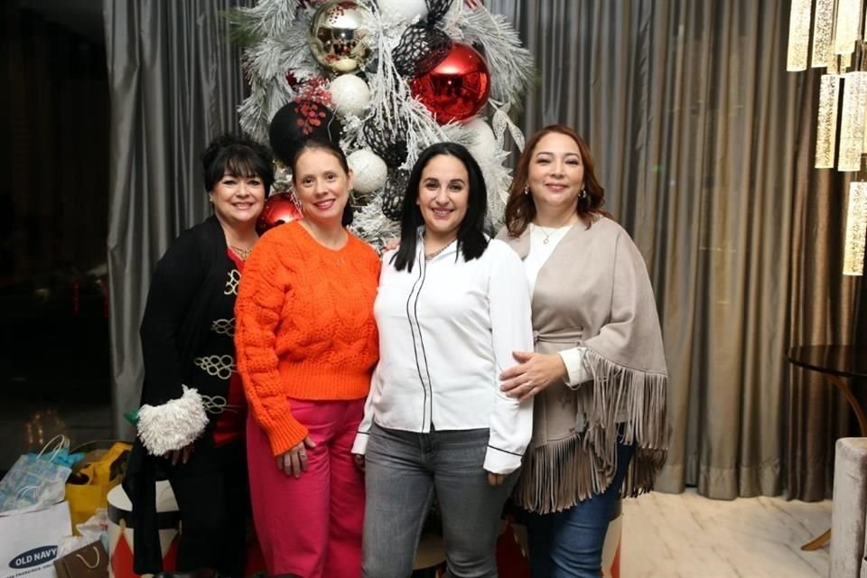 Mayda Cantú, Paty Beltrán, Adriana Díaz y Paula Sácaro