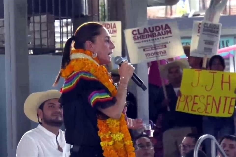 La aspirante presidencial acudió al Municipio de Chilapa, Guerrero.