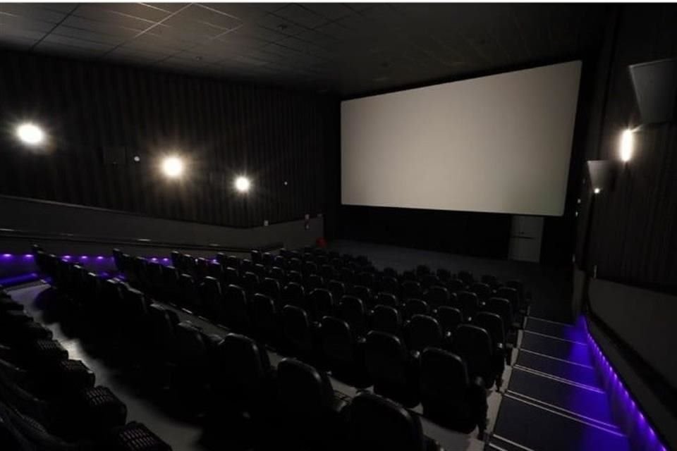 El experto explicó que la población prefiere esperar los estrenos en las plataformas para así no acudir al cine.