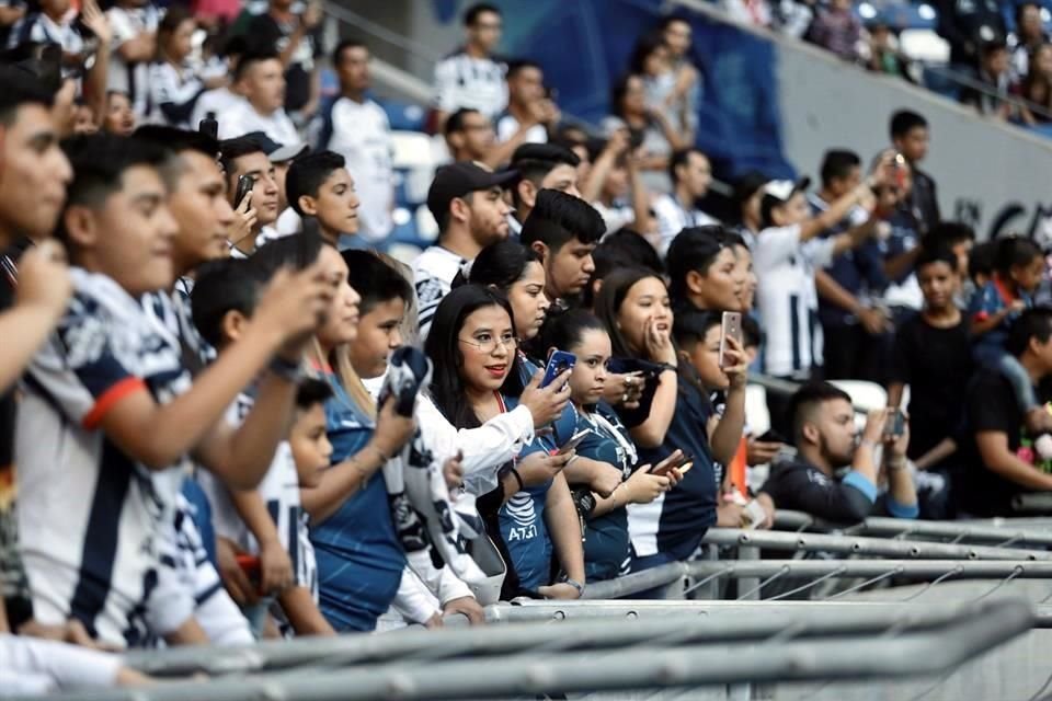 Los Rayados quieren más fiesta en las gradas del BBVA.
