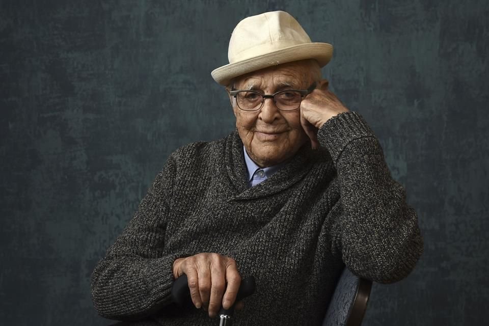 El director y guionista Norman Lear, famoso por crear sitcoms como 'The Jeffersons' y 'All in The Family', murió a los 101 años.