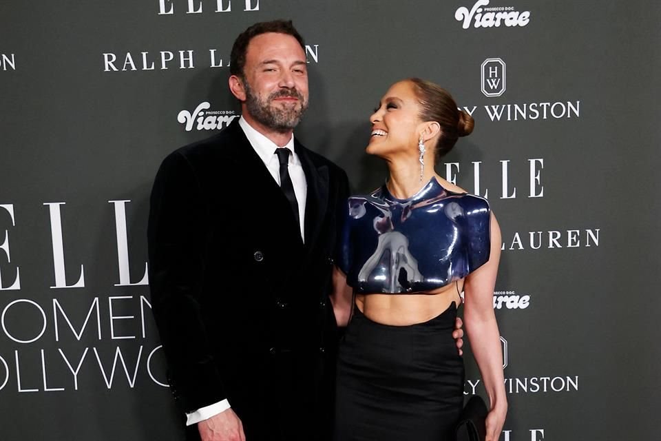 La cantante compartió su experiencia al colaborar con su esposo, Ben Affleck.