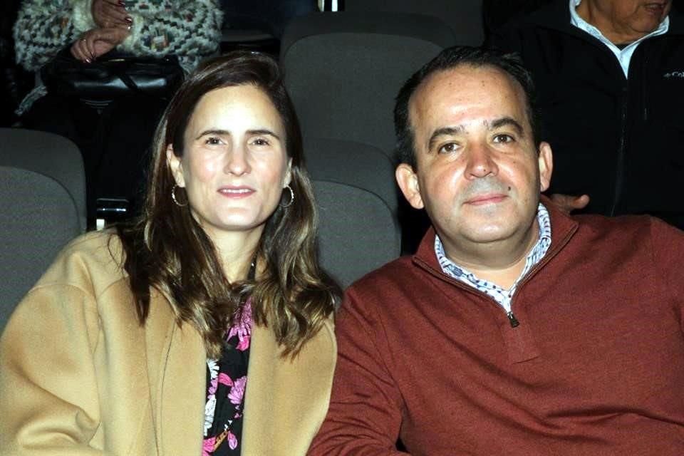 Sofía Garza y Marcelo Garza