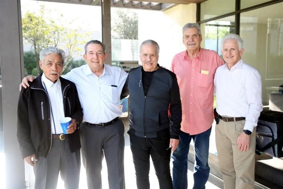 Rafael Martínez, Ricardo Junco, Arturo Ortiz, Guillermo Espinoza y Salvador Kalifa