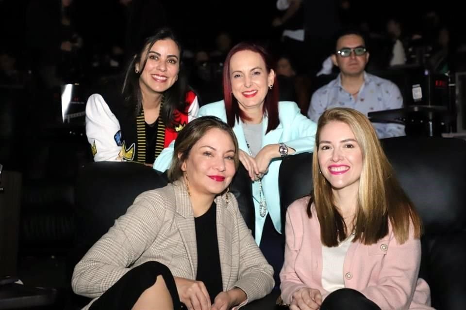 Magda Hernández de Lozano, Moni García de Moyeda, Leslie García Novak y Gaby Espinosa de Kuri