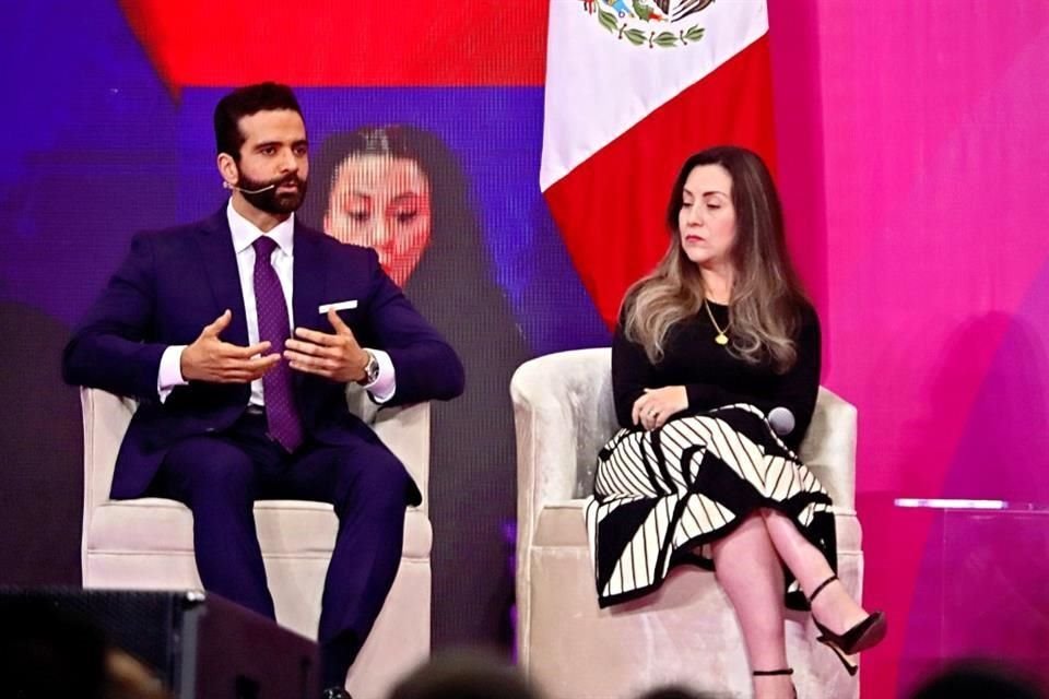 Kenji López y Melina Calderón