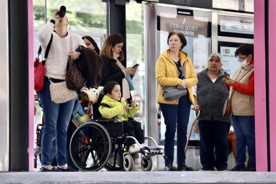 Niños, adultos mayores y personas con padecimientos son población en riesgo.