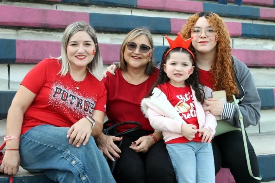 Ruth Vilanueva, Elba González, Deinah Wilson y Ximena Ramos