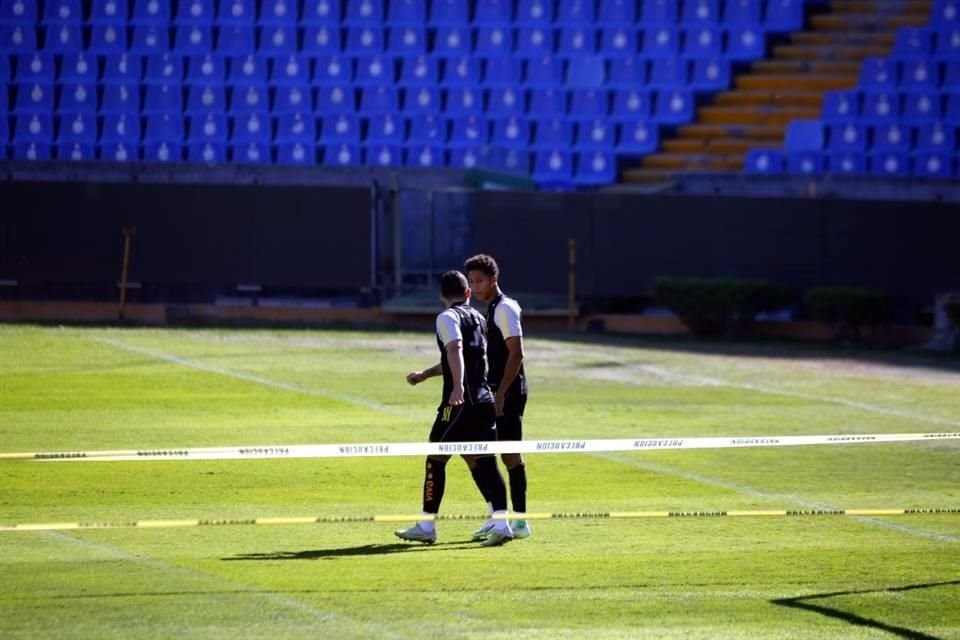 Tigres entrenó este sábado en el Estadio Universitario de cara a la vuelta de la Semifinal ante Pumas, en la que buscará avanzar a la serie por el título.