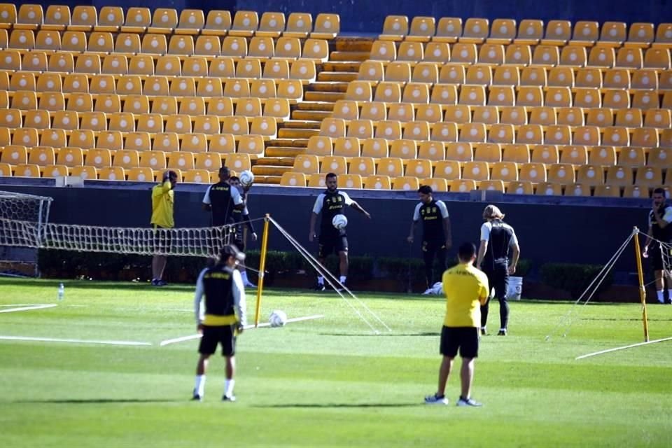 Tigres entrenó este sábado en el Estadio Universitario de cara a la vuelta de la Semifinal ante Pumas, en la que buscará avanzar a la serie por el título.