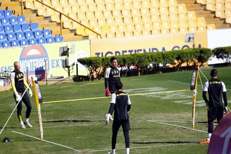 Tigres entrenó este sábado en el Estadio Universitario de cara a la vuelta de la Semifinal ante Pumas, en la que buscará avanzar a la serie por el título.