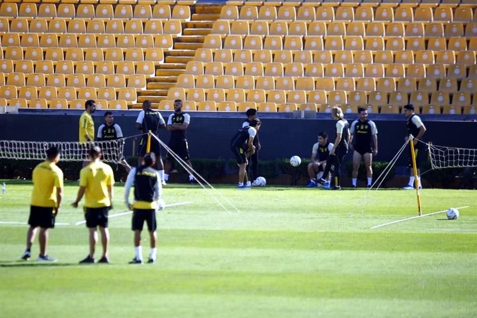 Tigres entrenó este sábado en el Estadio Universitario de cara a la vuelta de la Semifinal ante Pumas, en la que buscará avanzar a la serie por el título.