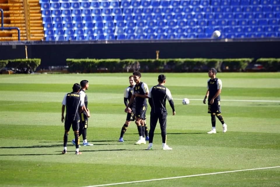 Tigres entrenó este sábado en el Estadio Universitario de cara a la vuelta de la Semifinal ante Pumas, en la que buscará avanzar a la serie por el título.