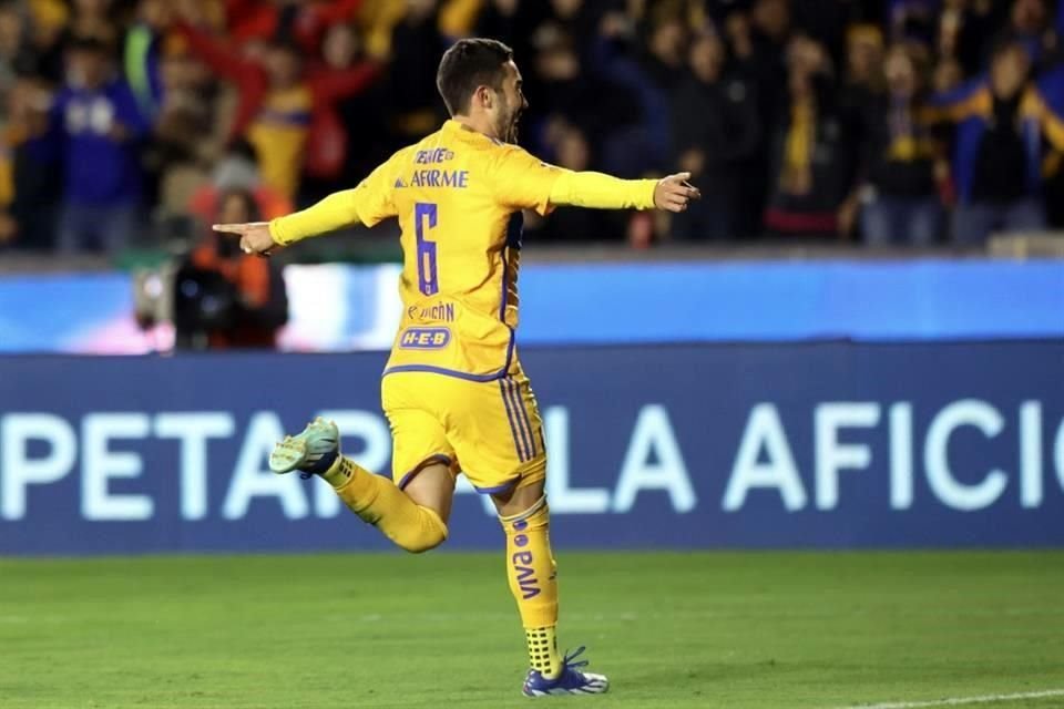 Juan Pablo Vigón igualó el encuentro y le regresó a Tigres la ventaja en el marcador global tras un disparo dentro del área.
