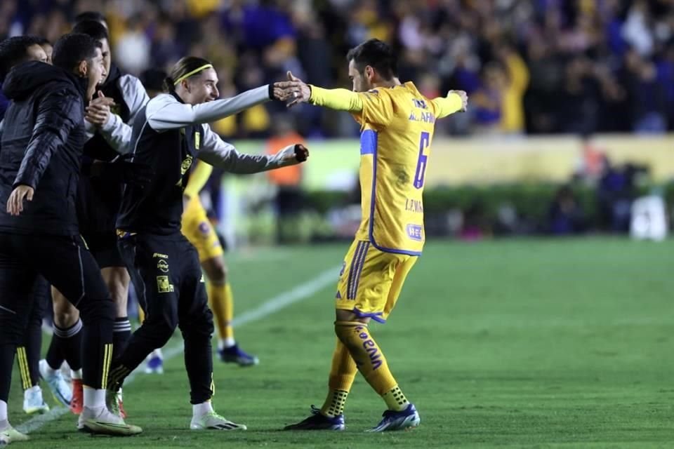 Juan Pablo Vigón igualó el encuentro y le regresó a Tigres la ventaja en el marcador global tras un disparo dentro del área.