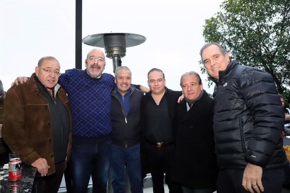 Enrique Herrera, Marcial Herrera, José Luis Chávez, Enrique Frias, Martín Garza y Jesús Dillon