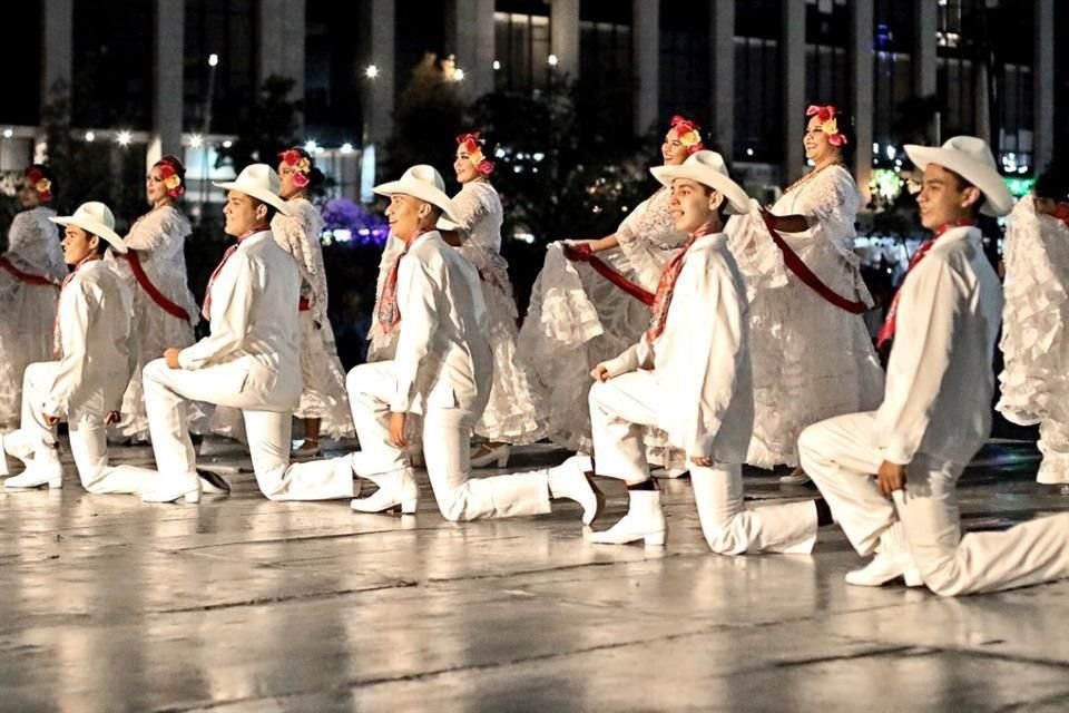 En 2019, Jaime Guerrero recibió un homenaje por su amplia trayectoria en el folclor, con un espectáculo.