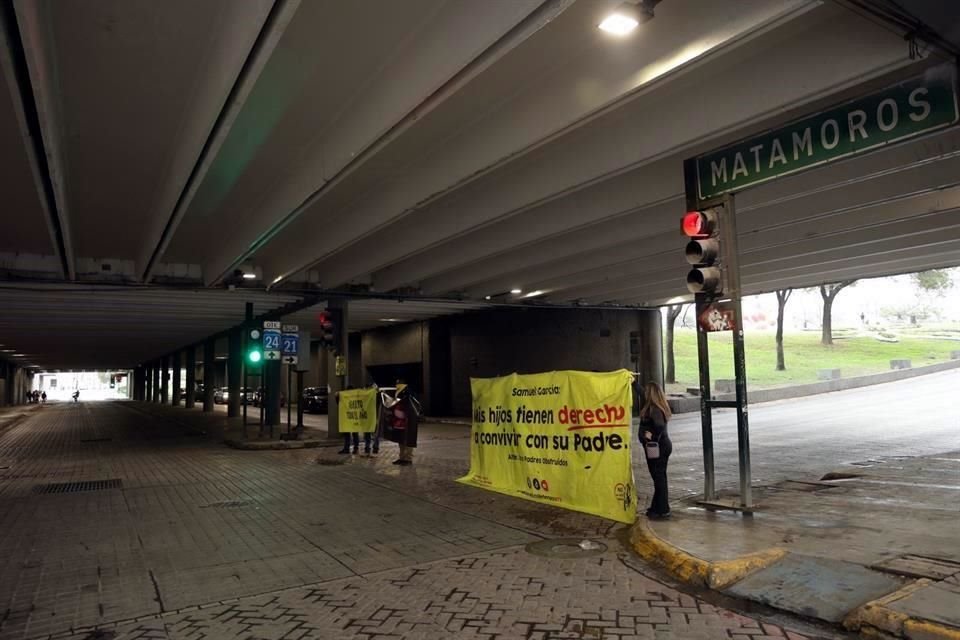 Los manifestantes bloquearon diversos cruces en Zaragoza a la altura de Matamoros y Padre Mier.