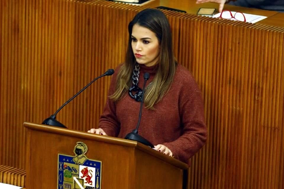 Lorena de la Garza, Diputada local del PRI.