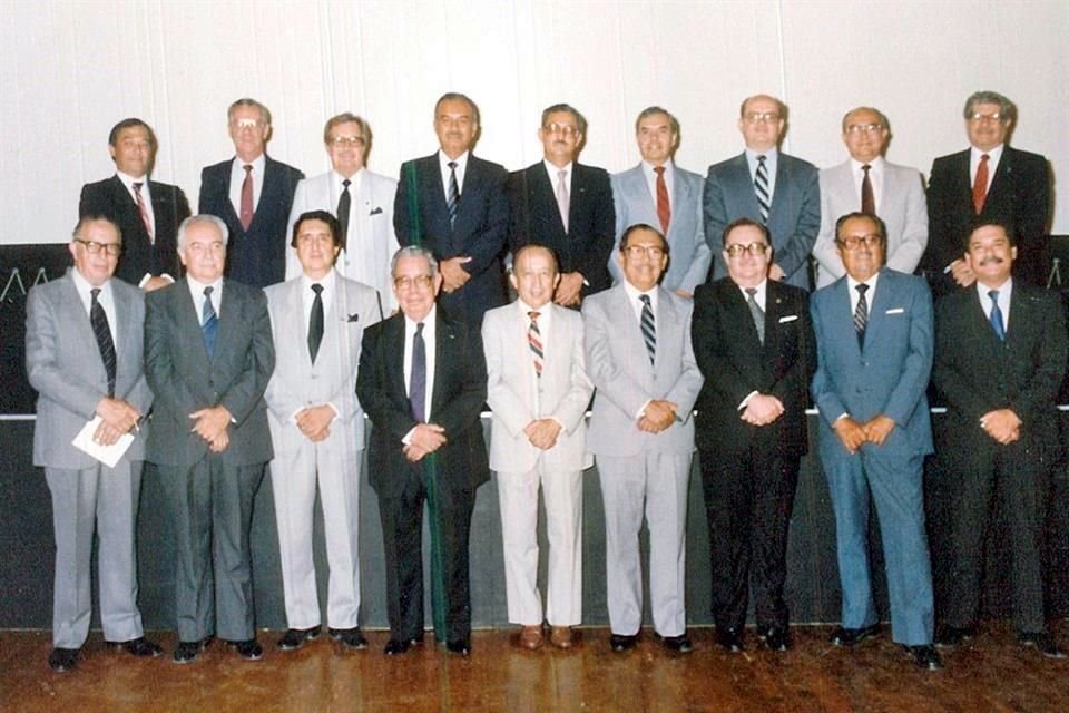 Consejo Consultivo del ICPNL en 1993.