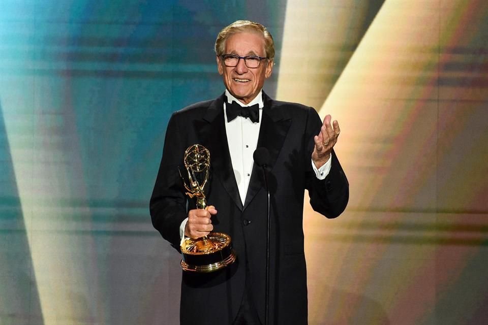 El presentador Maury Povich fue reconocido con el premio Lifetime Achievement Honor.