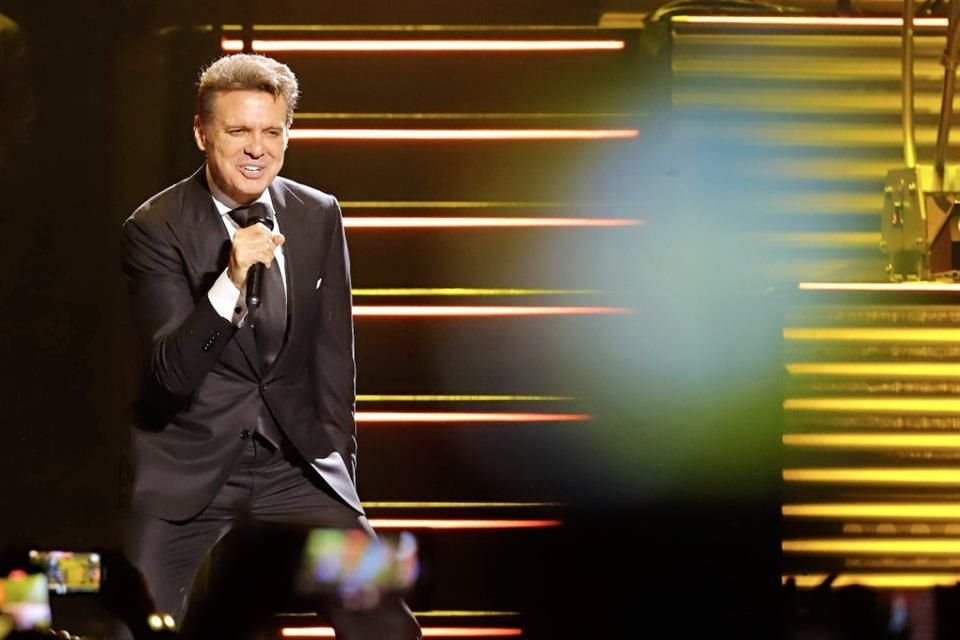 Luis Miguel 147 mil personas en la Arena CDMX.