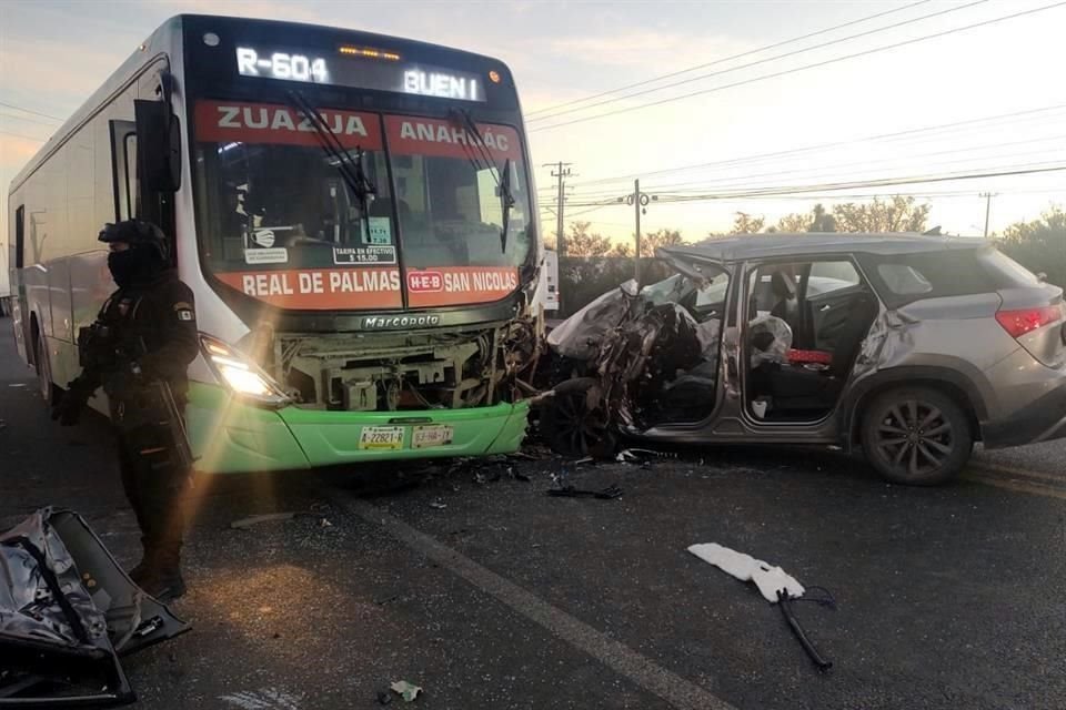 De acuerdo con informes de Protección Civil del Estado, el accidente fue reportado a las 6:47 horas, a la altura del kilómetro 26 frente a la empresa Aceromex.