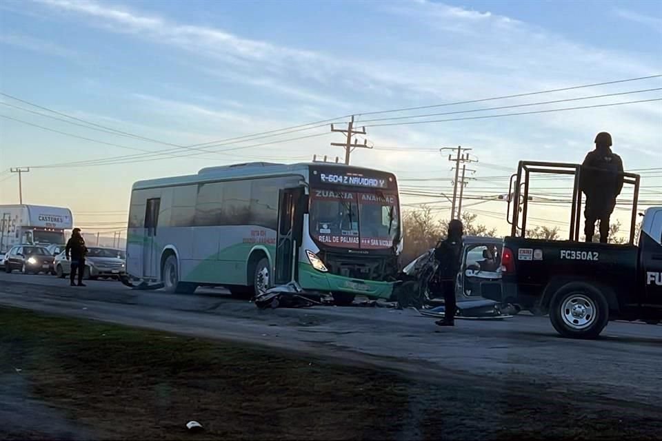 De acuerdo con informes de Protección Civil del Estado, el accidente fue reportado a las 6:47 horas, a la altura del kilómetro 26 frente a la empresa Aceromex.