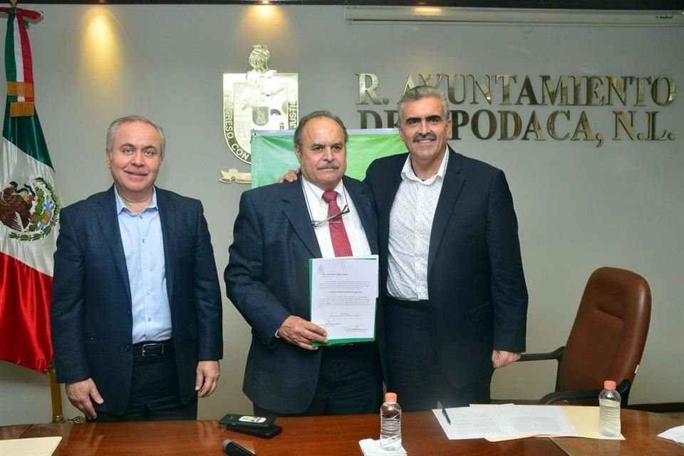 Sus últimos puestos públicos lo ocupó en el 2019 como director de Protección Civil del municipio de Apodaca.