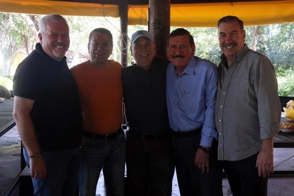 Jorge Martínez, Mariano Aguilar, Manuel Saldívar, José Luis Castillo y Luis Serna