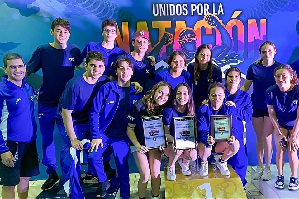 Borregos del Tec Campus Monterrey se coronó por equipos en el Campeonato Nacional de Natación Nuevo León 2023 en la división juvenil y primera fuerza.