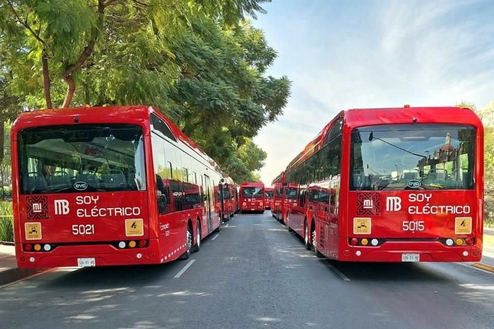 La SGIRPC dio a conocer los 'Términos de Referencia para la Elaboración de Programas Internos de Protección Civil para Estaciones de Transporte Público del Servicio de Transportes Eléctricos y Metrobús'. 