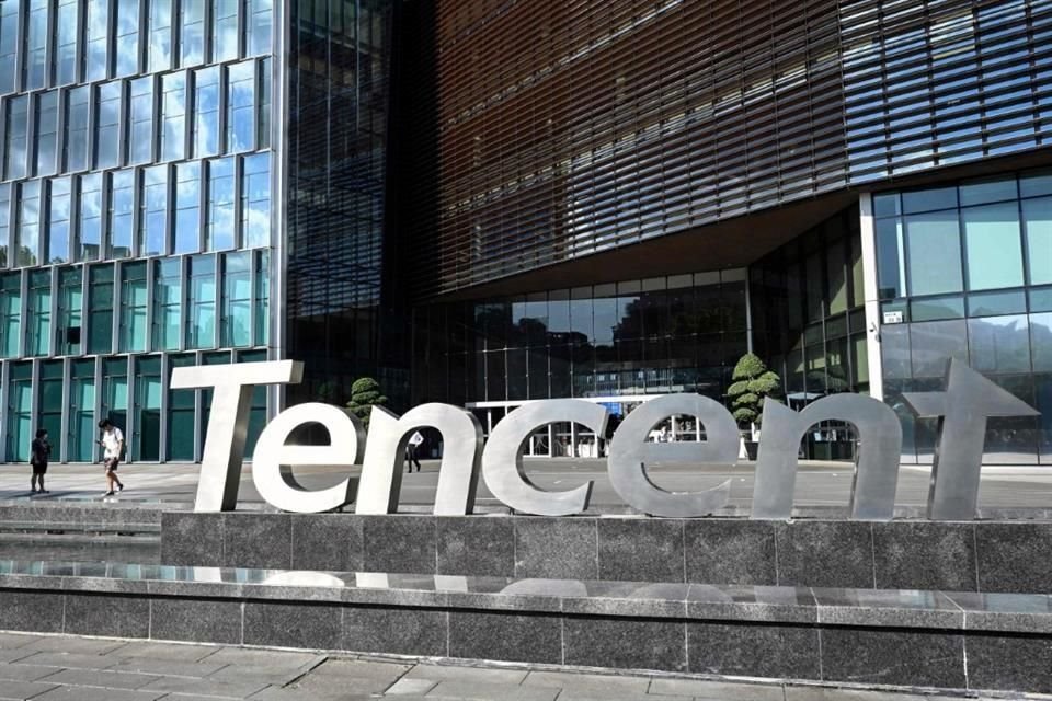 Las acciones de Tencent, gigante tecnológico y los juegos en China, cayeron 12%, eliminando 46 mil millones de dólares en valor de mercado.